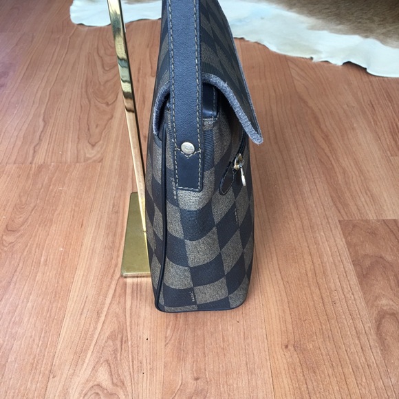 SOLD! Vintage Fendi checkerboard crossbody bag - Picture 4 of 14